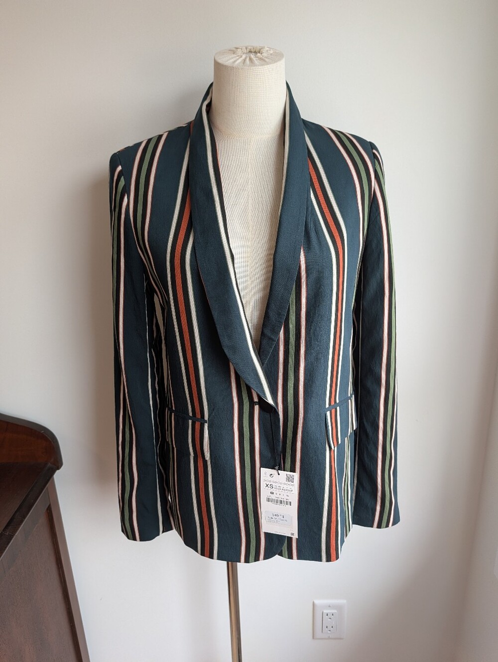 BNWT Zara  multi coloured striped blazer
